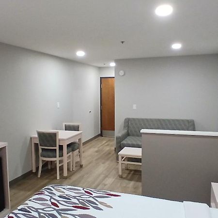 Red Roof Inn & Suites Euless - Dfw Airport Southwest Bagian luar foto