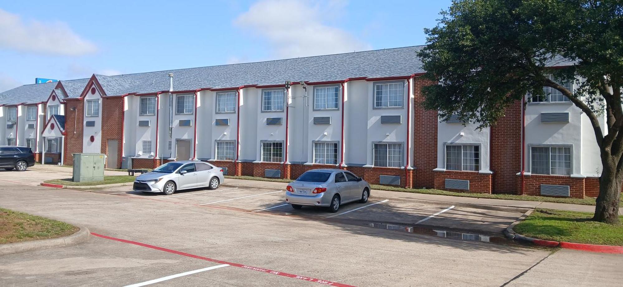 Red Roof Inn & Suites Euless - Dfw Airport Southwest Bagian luar foto