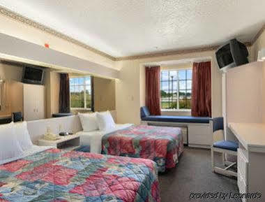 Red Roof Inn & Suites Euless - Dfw Airport Southwest Ruang foto